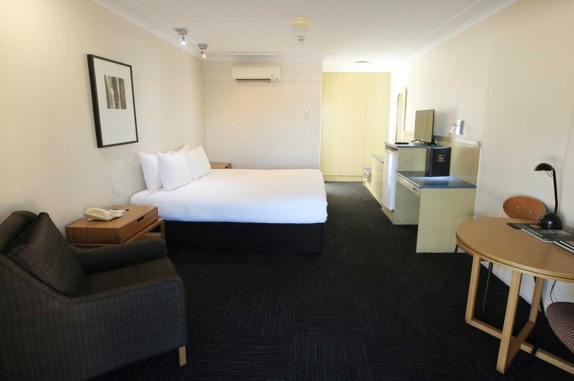 Stay At Alice Springs Hotel Exterior foto